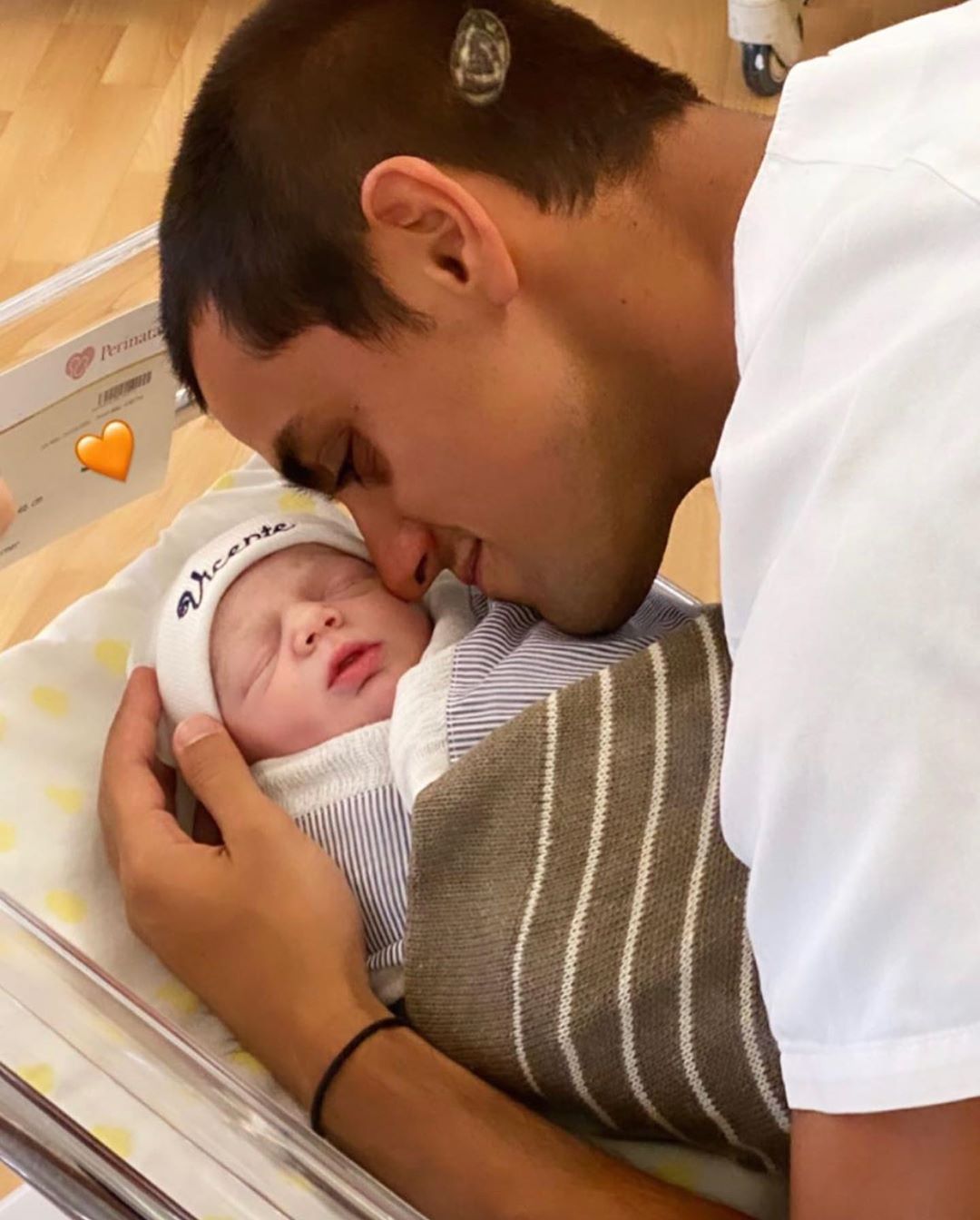 Nasceu Vicente, o terceiro filho de Felipe Simas (Foto: Instagram/reprodução)